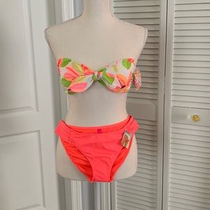 👙New Victoria’s Secret two pieces Swimsuit.